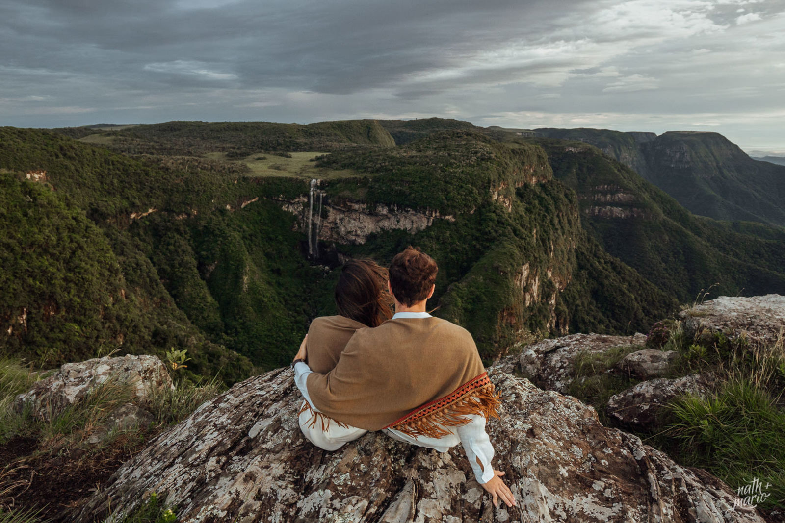 Foto ENSAIO PRÉ-CASAMENTO NA MONTANHA | LAÍS E MARCUS - Imagem 3